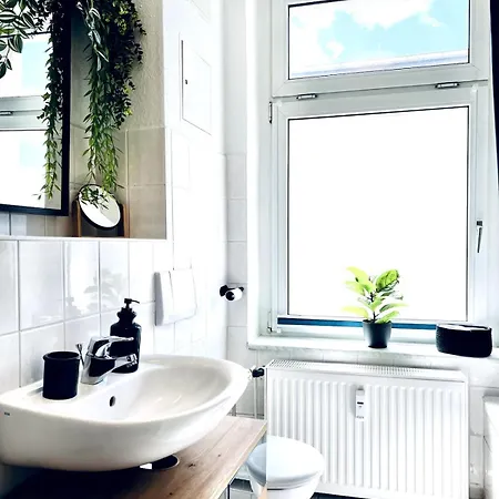 Lägenhet Casa Cozy - 3-zi-whg - Kueche & Smarttv - Perfect For Groups, Families & Business Travelers Magdeburg