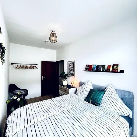 Casa Cozy - 3-zi-whg - Nahe Uniklinik & Zentrum - Kueche, Smarttv, Homeoffice Apartment *